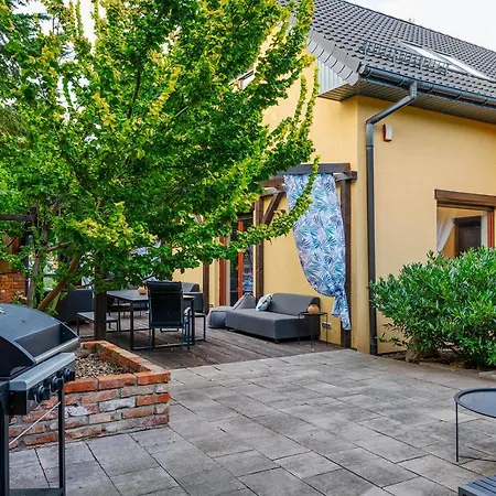 Akacjowa Zatoka - Pokoje I Apartamenty Mielenko Esterno foto