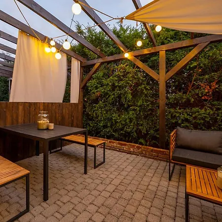 Akacjowa Zatoka - Pokoje I Apartamenty Mielenko Esterno foto