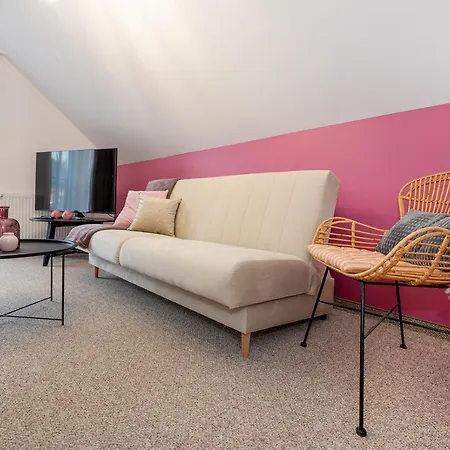 Akacjowa Zatoka - Pokoje I Apartamenty Mielenko Esterno foto