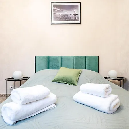 Akacjowa Zatoka - Pokoje I Apartamenty Mielenko Esterno foto