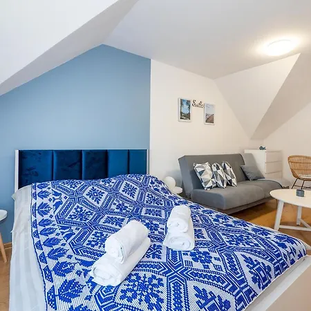 Akacjowa Zatoka - Pokoje I Apartamenty Mielenko Esterno foto