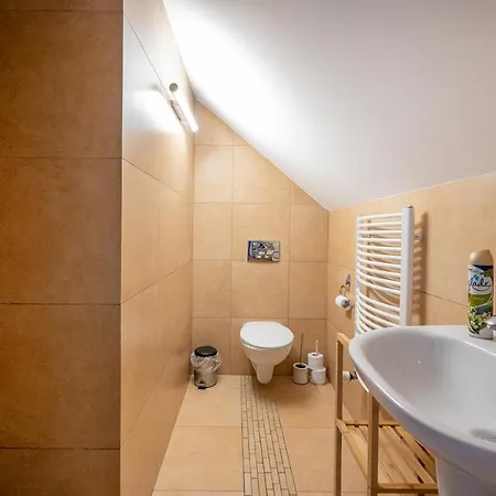 Akacjowa Zatoka - Pokoje I Apartamenty Mielenko Esterno foto