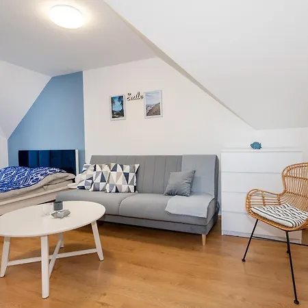 Akacjowa Zatoka - Pokoje I Apartamenty Mielenko Esterno foto