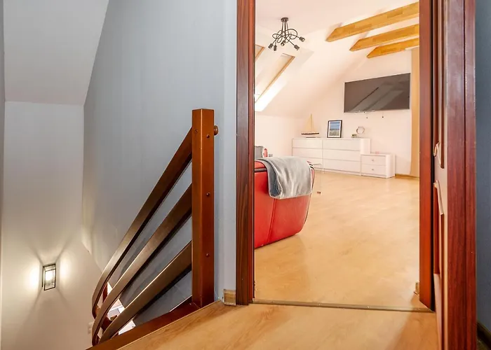 Akacjowa Zatoka - Pokoje I Apartamenty