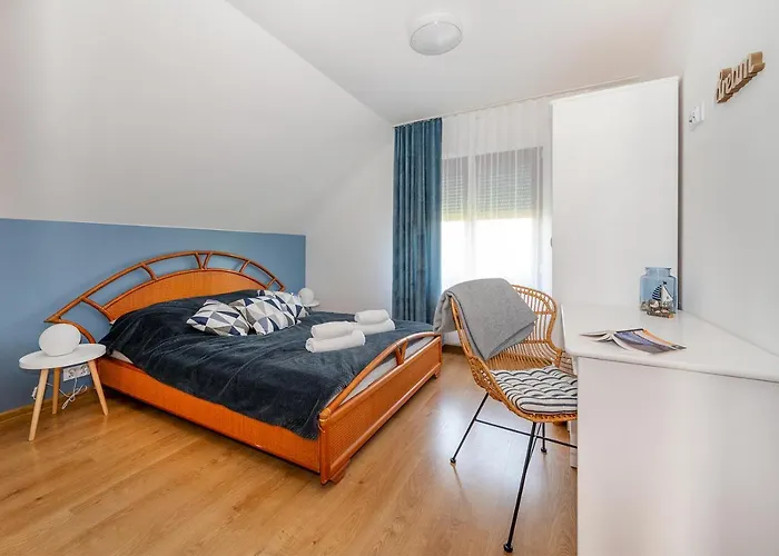 Akacjowa Zatoka - Pokoje I Apartamenty